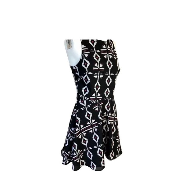 Naven by Neiman Marcus Dress Sleeveless Open Back A Line Size 6 Black And White - Picture 3 of 10